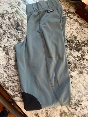 Kerrits Slate Gray Riding Tights with Black Knee Patch
